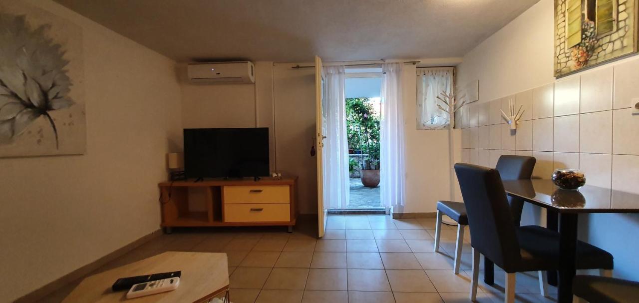 ביבינייה Apartman Suzana Sindija מראה חיצוני תמונה